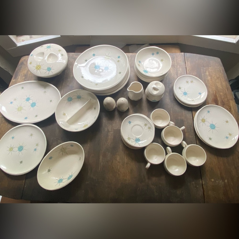 Vintage Franciscan Starburst Dinnerware.